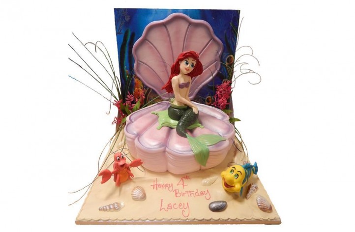Little Mermaid Shell Cake